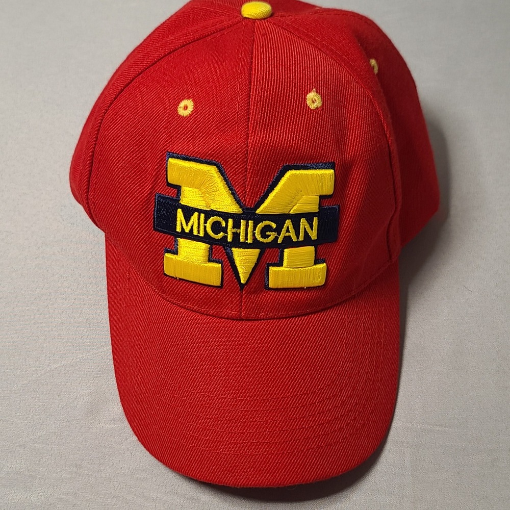 Unbranded Michigan Hat Mens OSFA‎ Red Yellow Embroidered Baseball Cap NCAA Fan